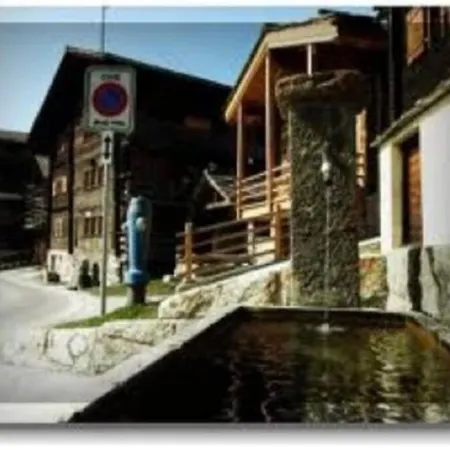 Cosy, Val D'herens - Eison, 1650m Altitude, Valais Apartment