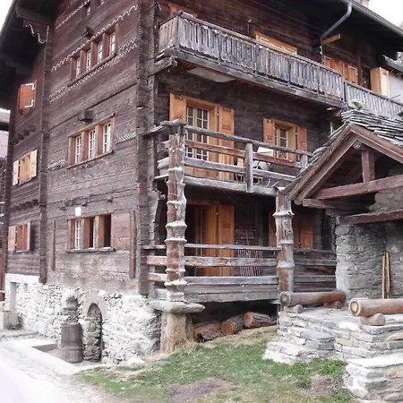 Cosy, Val D'herens - Eison, 1650m Altitude, Valais Apartment