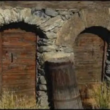 Cosy, Val D'herens - Eison, 1650m Altitude, Valais *